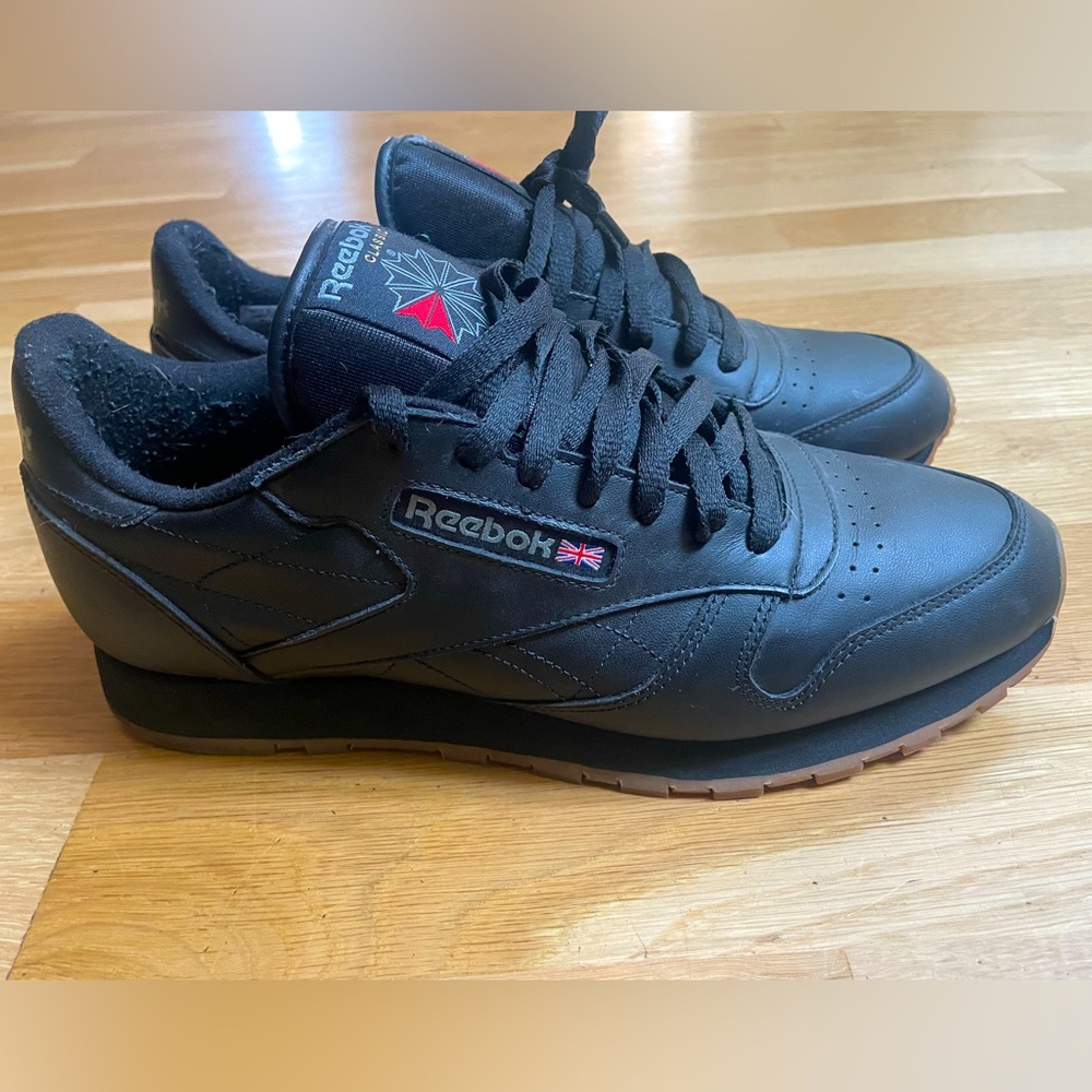 Reebok classics black with gum bottoms, lightly used. Worn 3-5 times